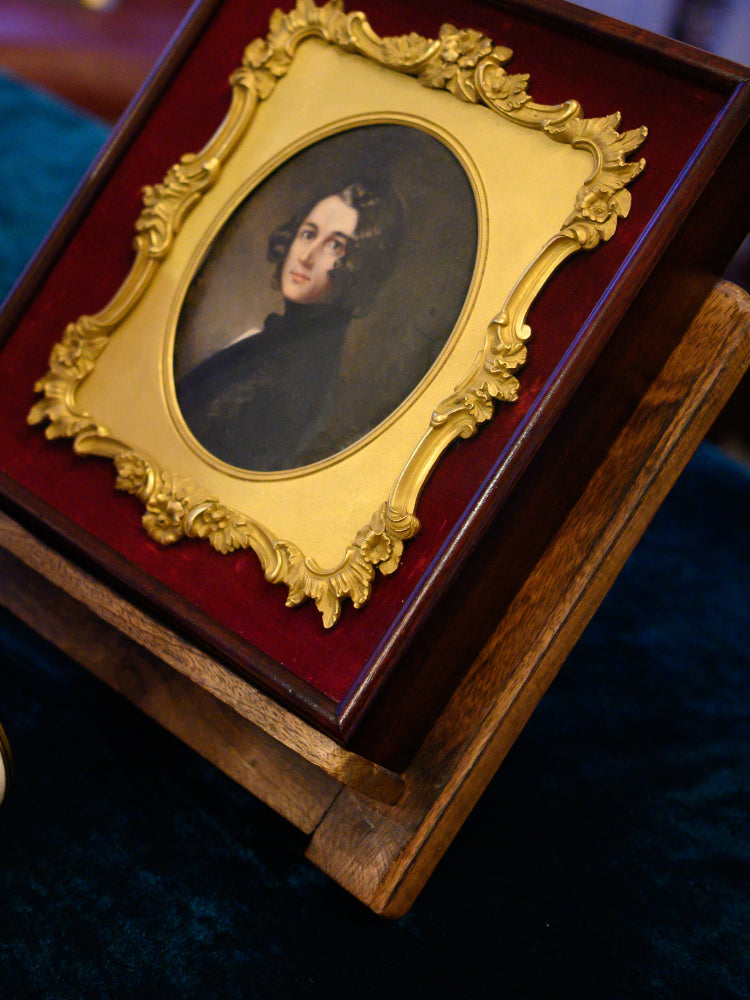The logo of the Charles Dickens 手机飞艇168中国体彩网 Museum centenary